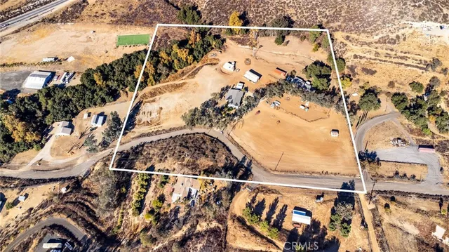 $1,150,000 | 23700 Oak Cir Drive, Wildomar, CA 92595