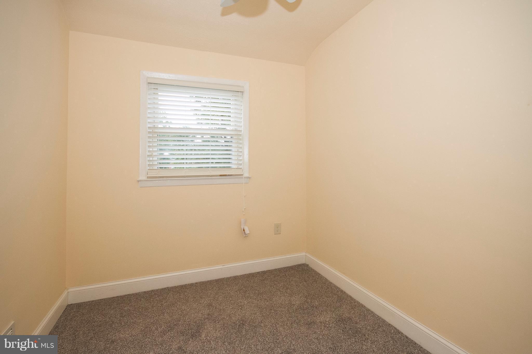 259 Southeastern Court Baltimore, MD 21221 - Photo 15 of 17 Bedroom