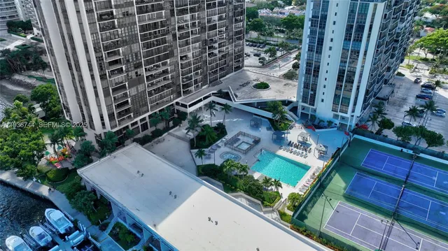$1,499,000 | 1901 Brickell Avenue, Unit B2209, Miami, FL 33129