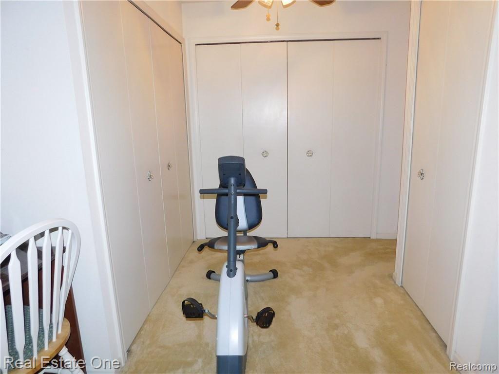 29656 Middlebelt Road, Unit 26 Farmington Hills, MI 48334 - Photo 32 of 39