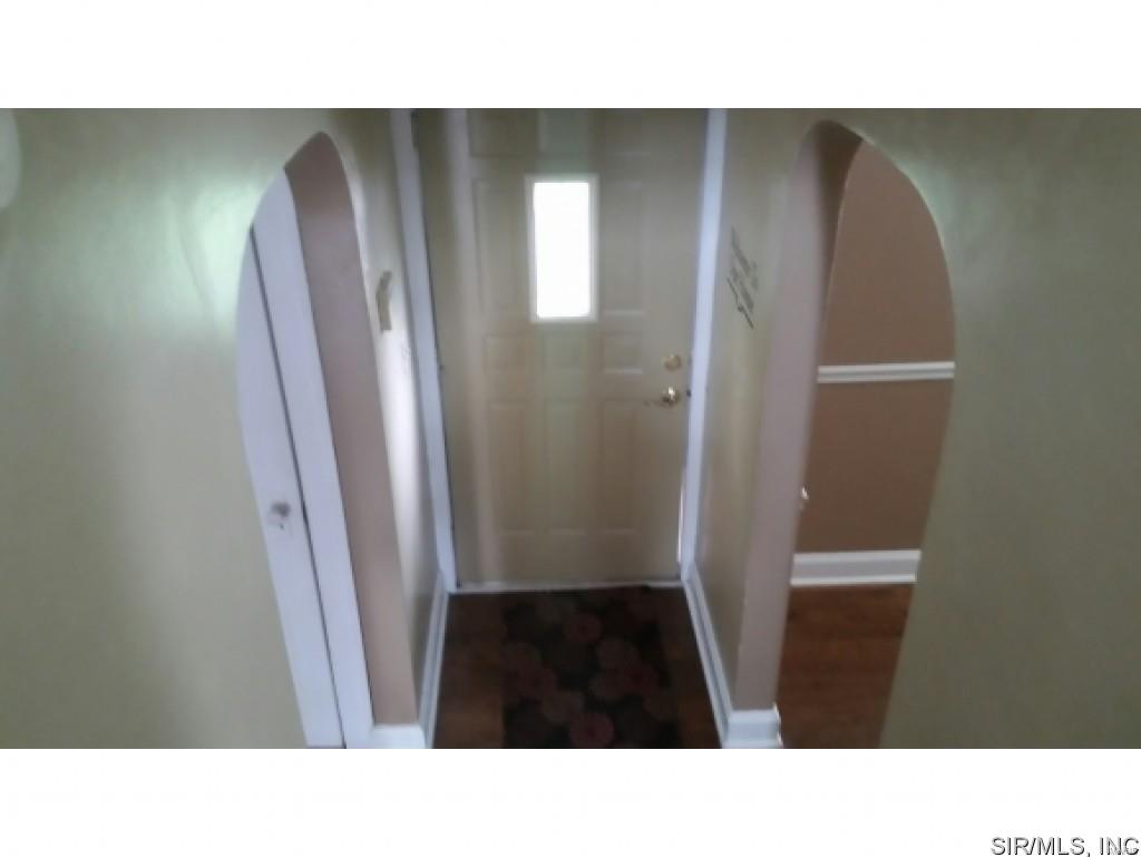 1115 Douglas Street Alton, IL 62002 - Photo 15 of 32
