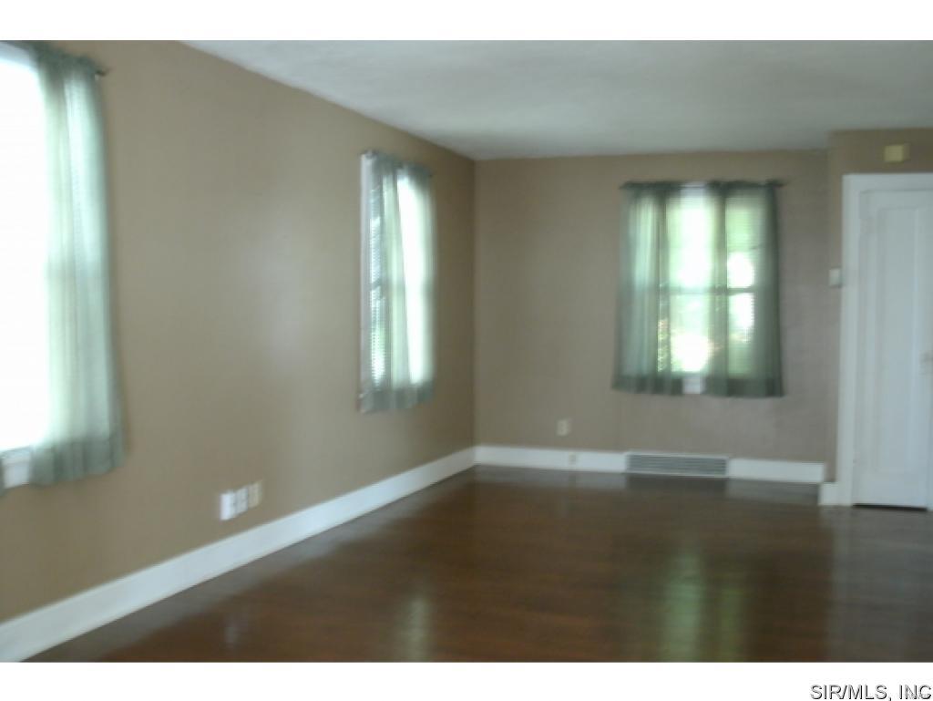 1115 Douglas Street Alton, IL 62002 - Photo 17 of 32