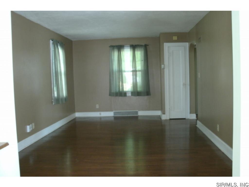 1115 Douglas Street Alton, IL 62002 - Photo 18 of 32