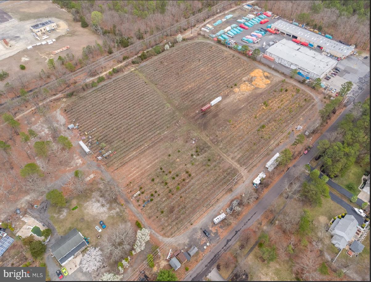 1021 Reading Avenue Hammonton, NJ 08037 - Photo 3 of 11