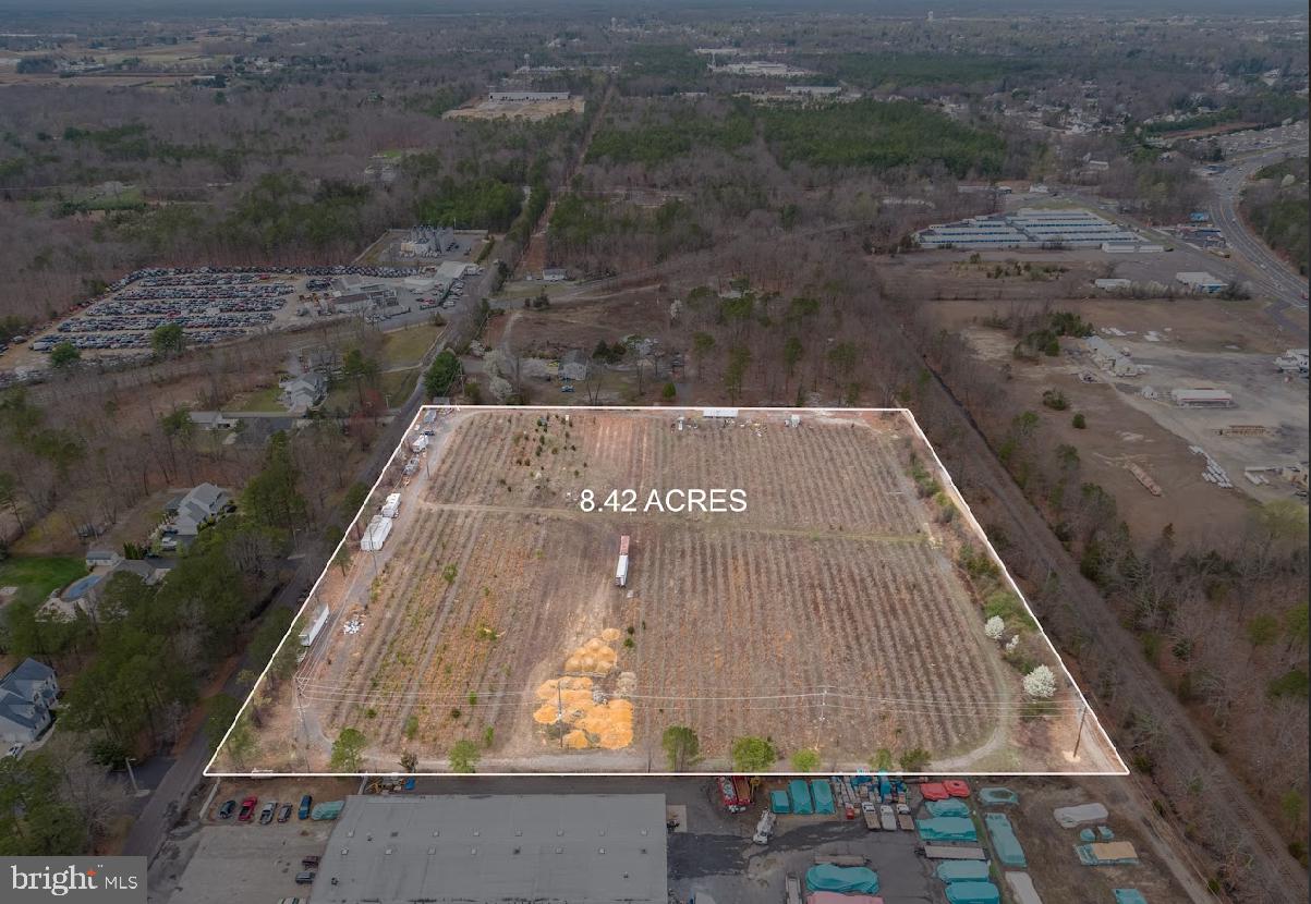 1021 Reading Avenue Hammonton, NJ 08037 - Photo 9 of 11 a view of outdoor space