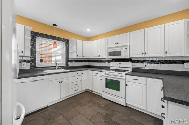 $309,900 | 6709 Lansdowne Avenue, St. Louis, MO 63109