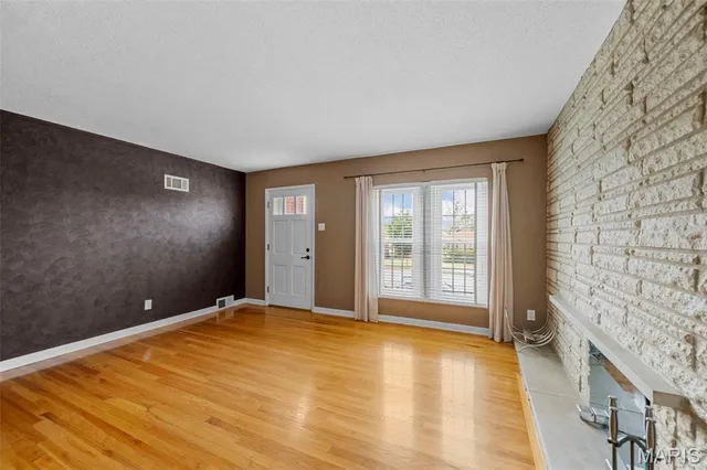 $309,900 | 6709 Lansdowne Avenue, St. Louis, MO 63109