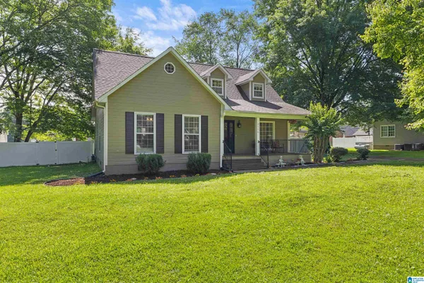$348,900 | 2116 Wren Avenue Southwest, Cullman, AL 35055