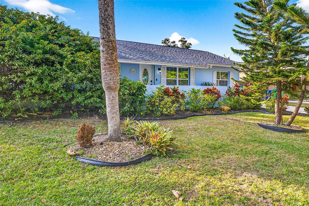 10050 84th Way Largo, FL 33777 - Photo 1 of 77