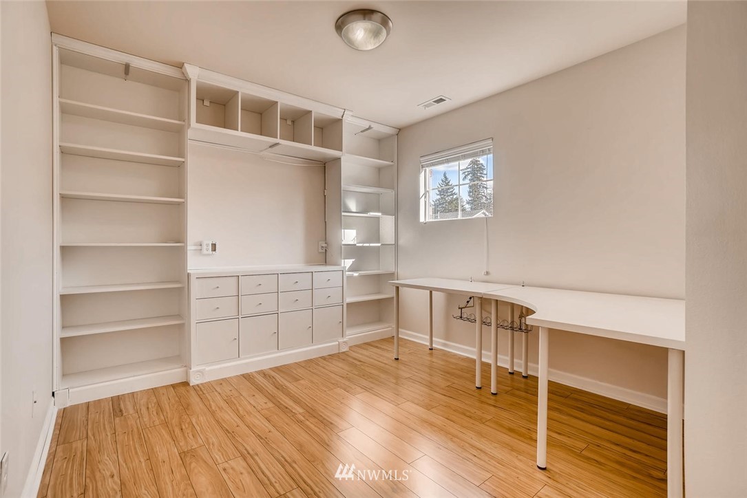 3025 183rd Place Southeast Bothell, WA 98012 - Photo 18 of 21