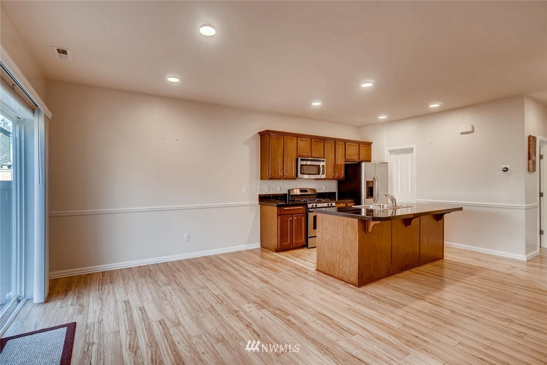 3025 183rd Place Southeast Bothell, WA 98012 - Photo 4 of 21