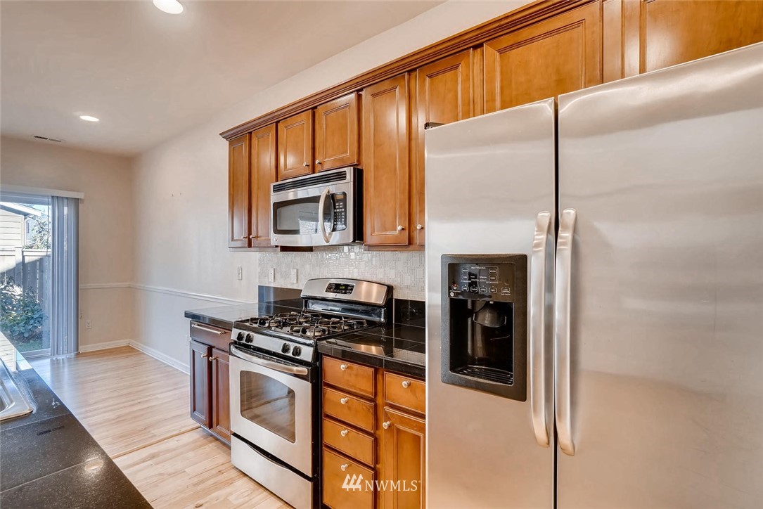 3025 183rd Place Southeast Bothell, WA 98012 - Photo 8 of 21