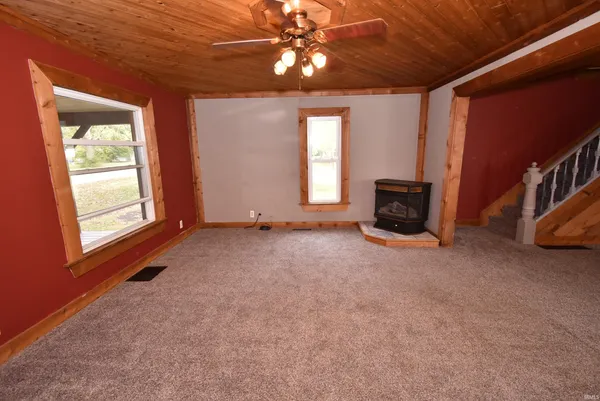 $175,000 | 104 East 5th Street, Earl Park, IN 47942