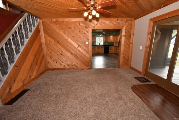 $175,000 | 104 East 5th Street, Earl Park, IN 47942
