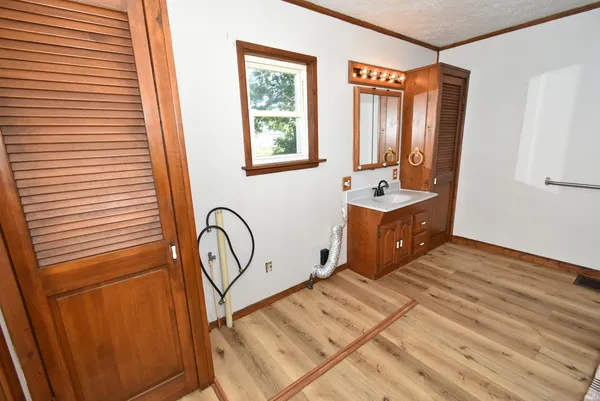 $175,000 | 104 East 5th Street, Earl Park, IN 47942