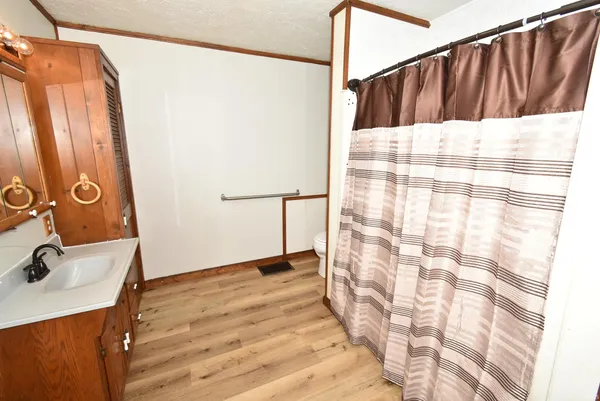 $175,000 | 104 East 5th Street, Earl Park, IN 47942