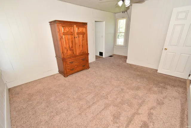 $175,000 | 104 East 5th Street, Earl Park, IN 47942