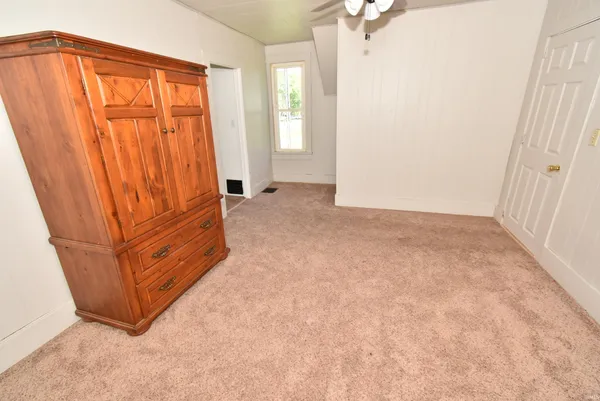 $175,000 | 104 East 5th Street, Earl Park, IN 47942