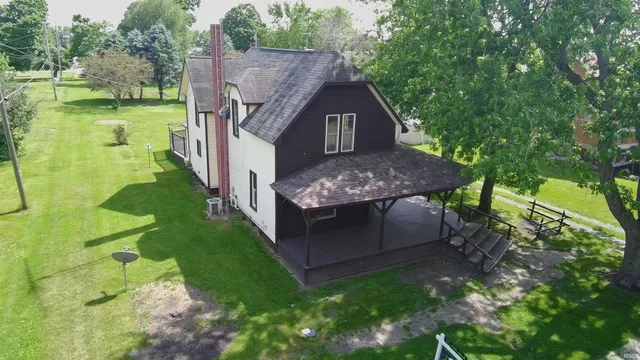 $175,000 | 104 East 5th Street, Earl Park, IN 47942