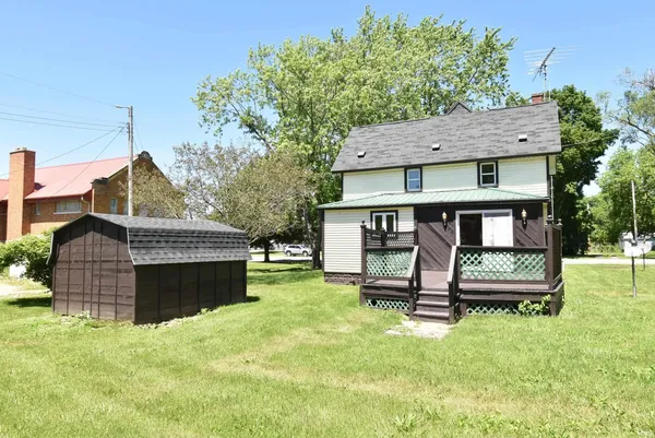 $175,000 | 104 East 5th Street, Earl Park, IN 47942