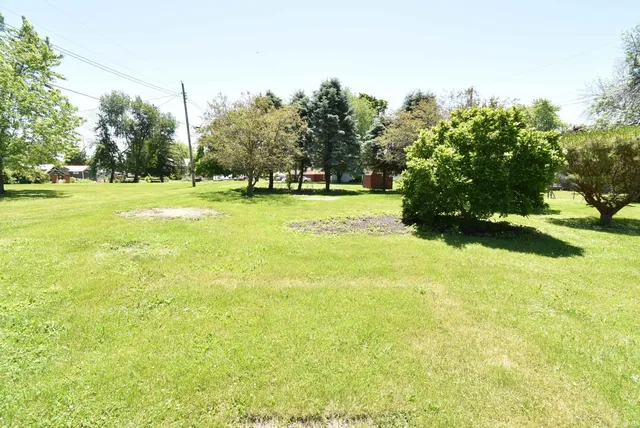 $175,000 | 104 East 5th Street, Earl Park, IN 47942