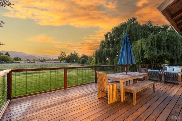 $1,895,000 | 14631 Kinley Drive, Healdsburg, CA 95448