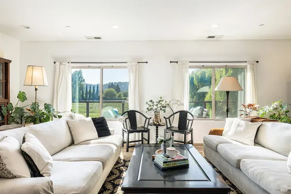 $1,895,000 | 14631 Kinley Drive, Healdsburg, CA 95448