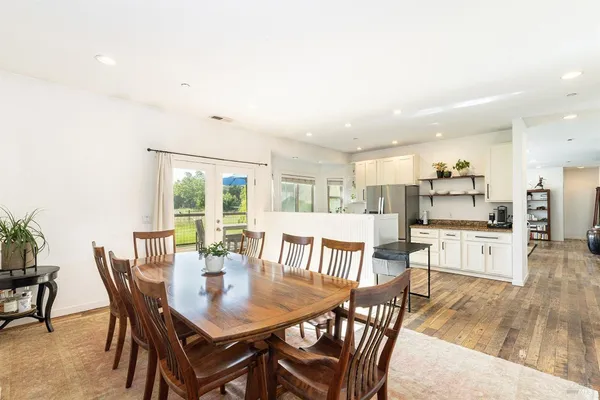 $1,895,000 | 14631 Kinley Drive, Healdsburg, CA 95448