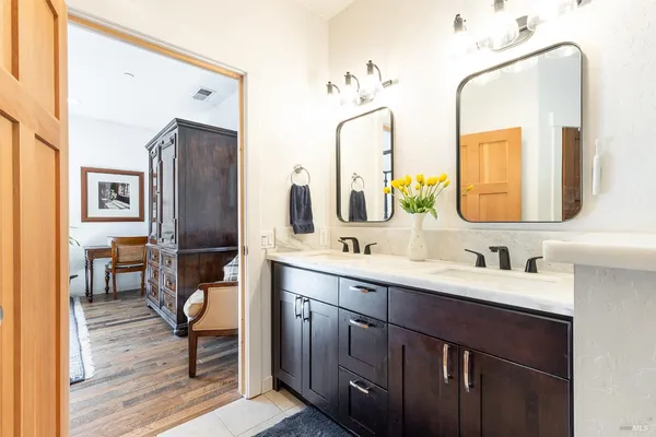 $1,895,000 | 14631 Kinley Drive, Healdsburg, CA 95448