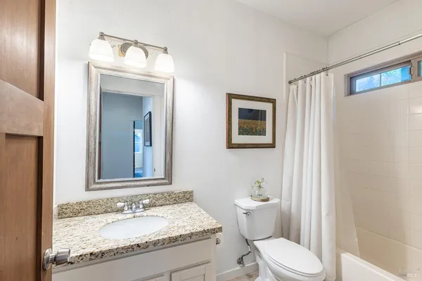 $1,895,000 | 14631 Kinley Drive, Healdsburg, CA 95448