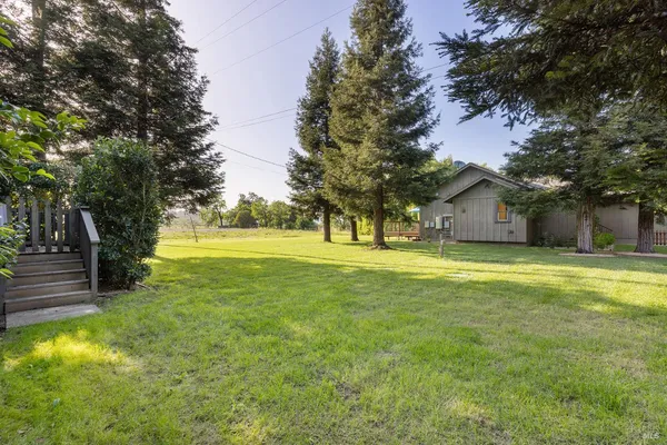 $1,895,000 | 14631 Kinley Drive, Healdsburg, CA 95448