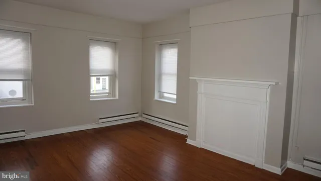 $1,400 | 276 East Main Street, Unit 4, Westminster, MD 21157