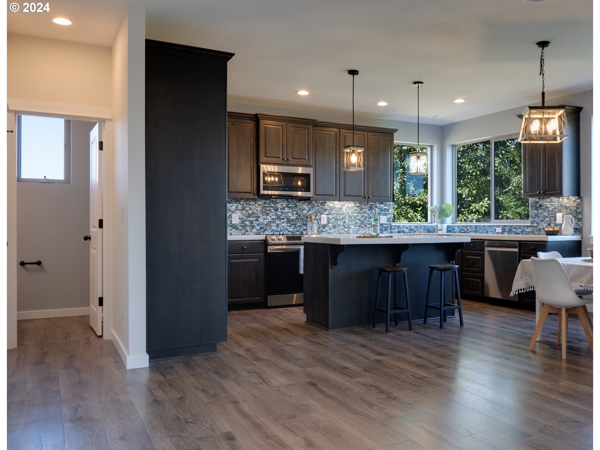 1113 Chinookan Drive Cascade Locks, OR 97014 - Photo 11 of 36