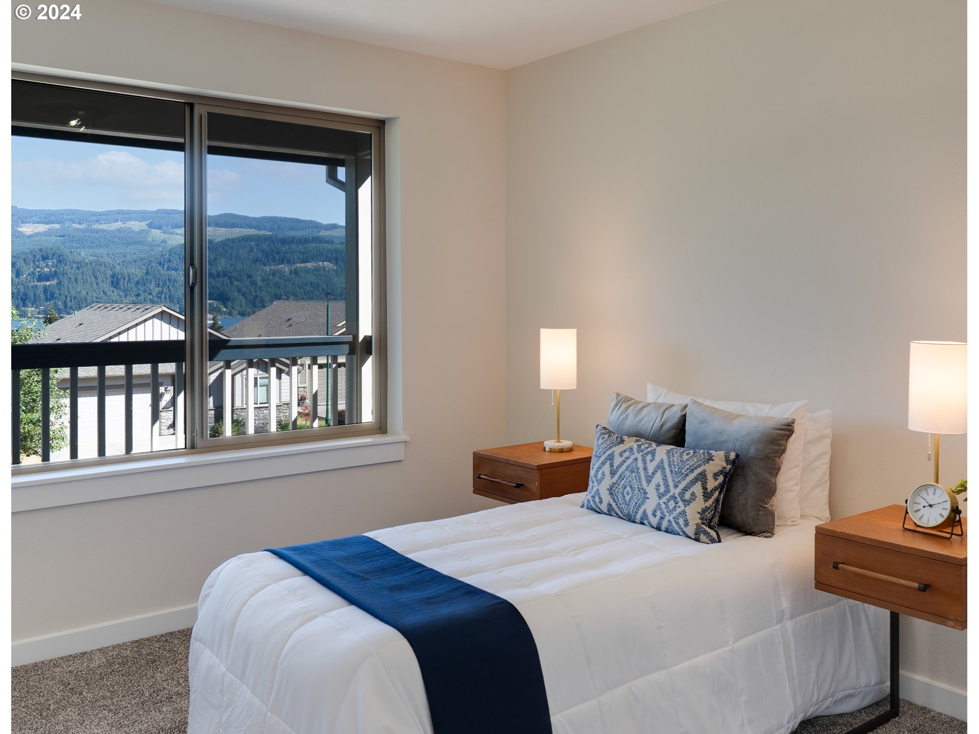 1113 Chinookan Drive Cascade Locks, OR 97014 - Photo 15 of 36