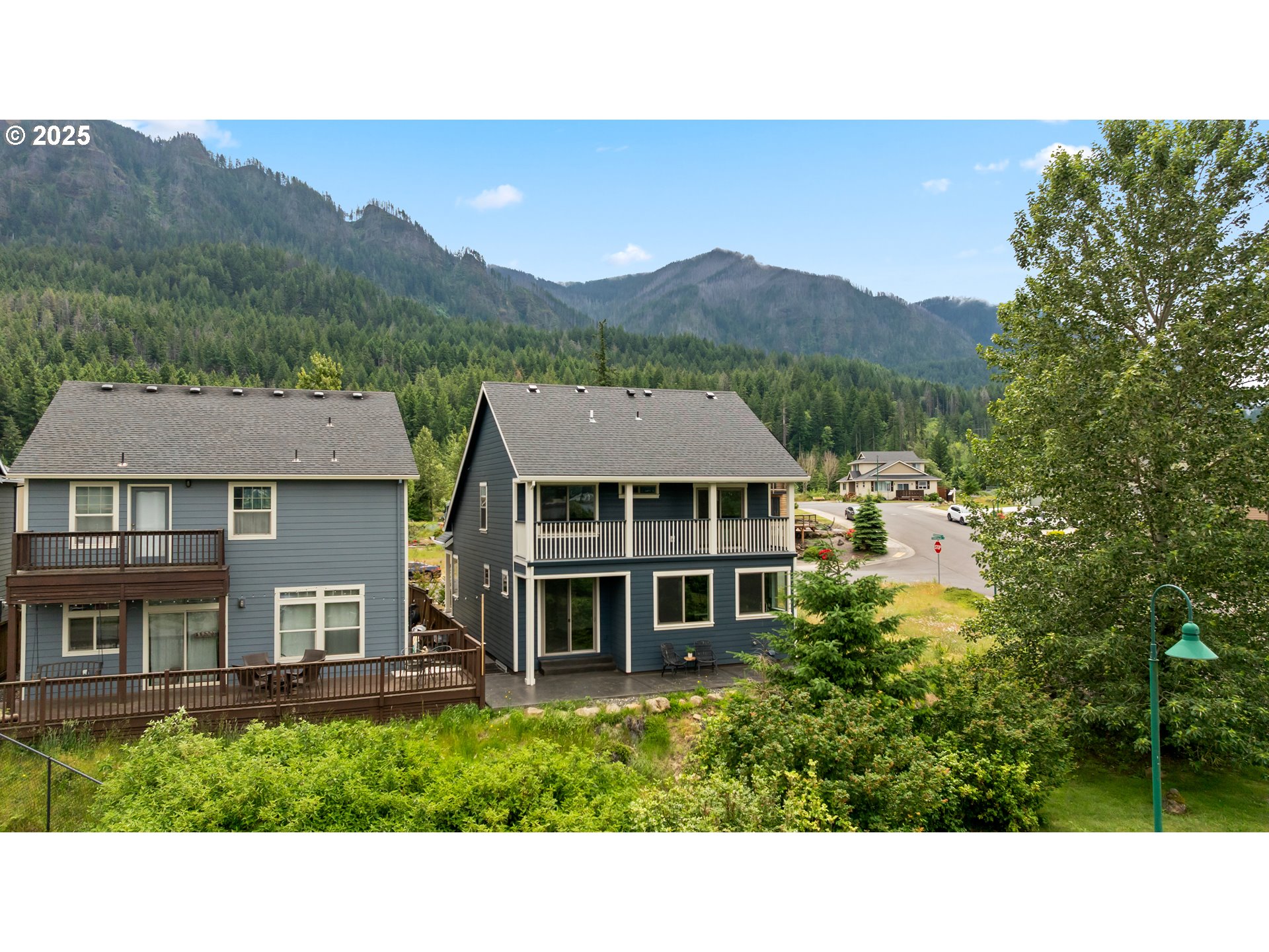 1113 Chinookan Drive Cascade Locks, OR 97014 - Photo 34 of 36