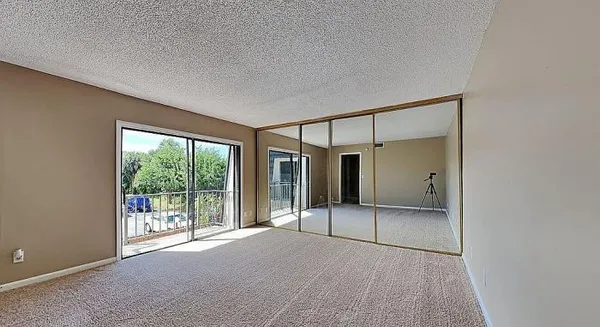 $206,620 | 2313 Vista Oaks Circle Northeast, Palm Bay, FL 32905