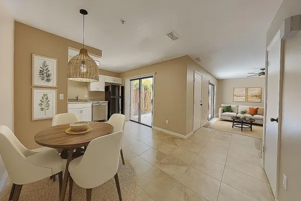 $206,620 | 2313 Vista Oaks Circle Northeast, Palm Bay, FL 32905