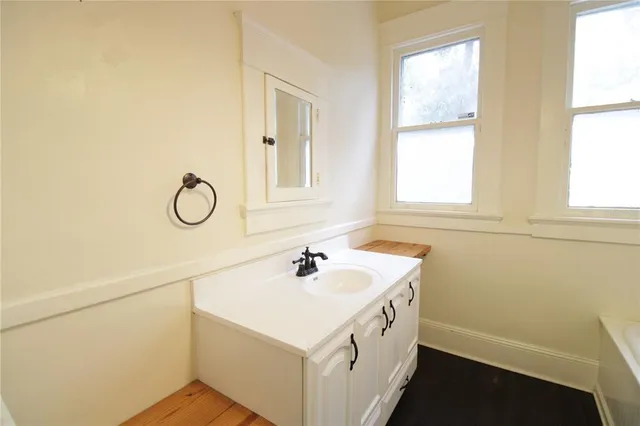 $1,800 | 834 East University Avenue, Gainesville, FL 32601