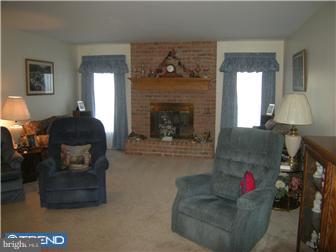2922 Reedy Road Sinking Spring, PA 19608 - Photo 2 of 12 Living Room