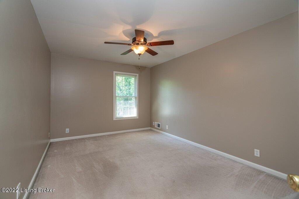 10426 Edgewater Road Louisville, KY 40223 - Photo 17 of 35 Large Bedroom #2