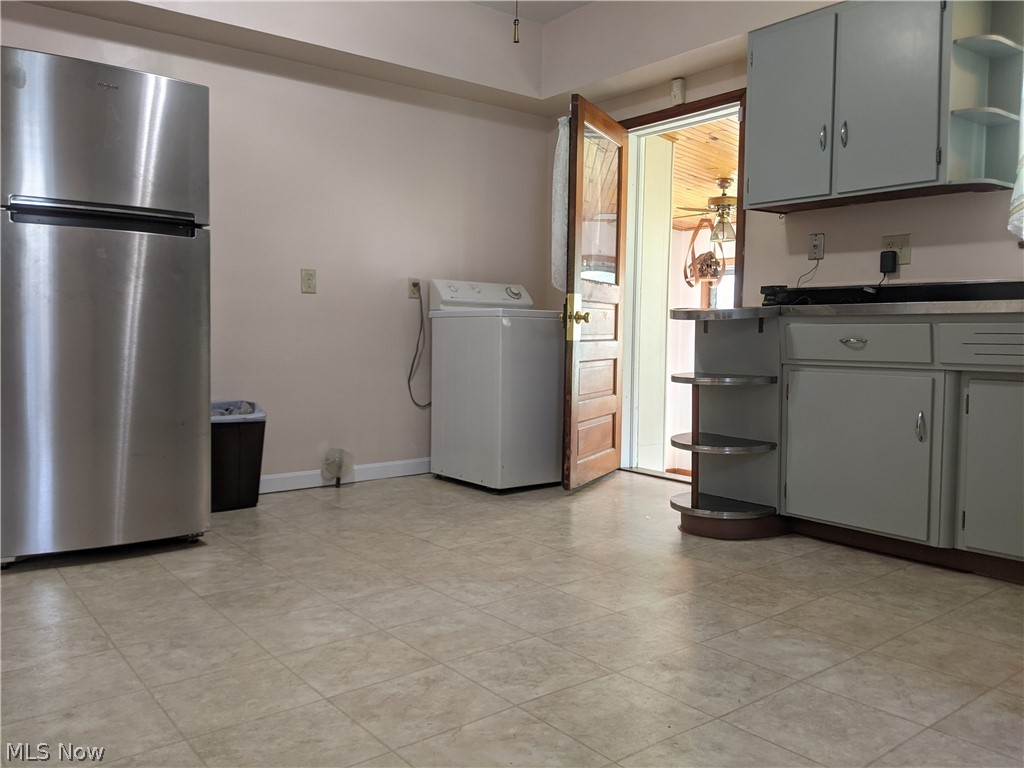 15603 Saranac Road Cleveland, OH 44110 - Photo 5 of 20