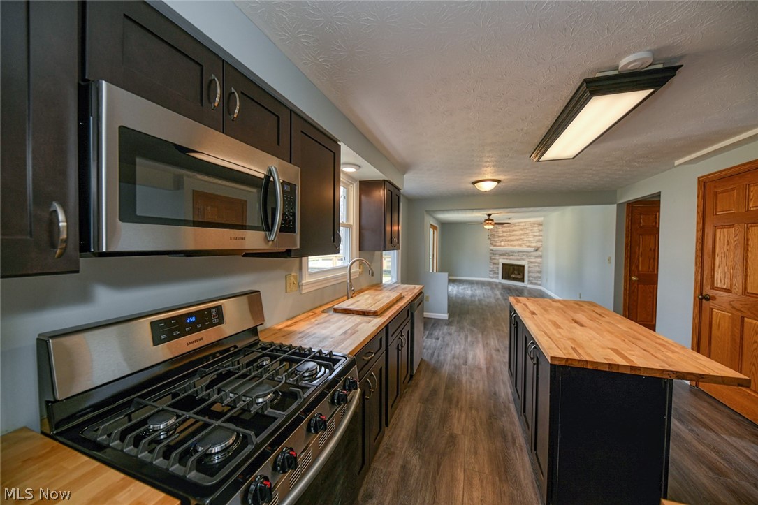 3105 Grill Road Clinton, OH 44216 - Photo 2 of 35 Gallery Image 2