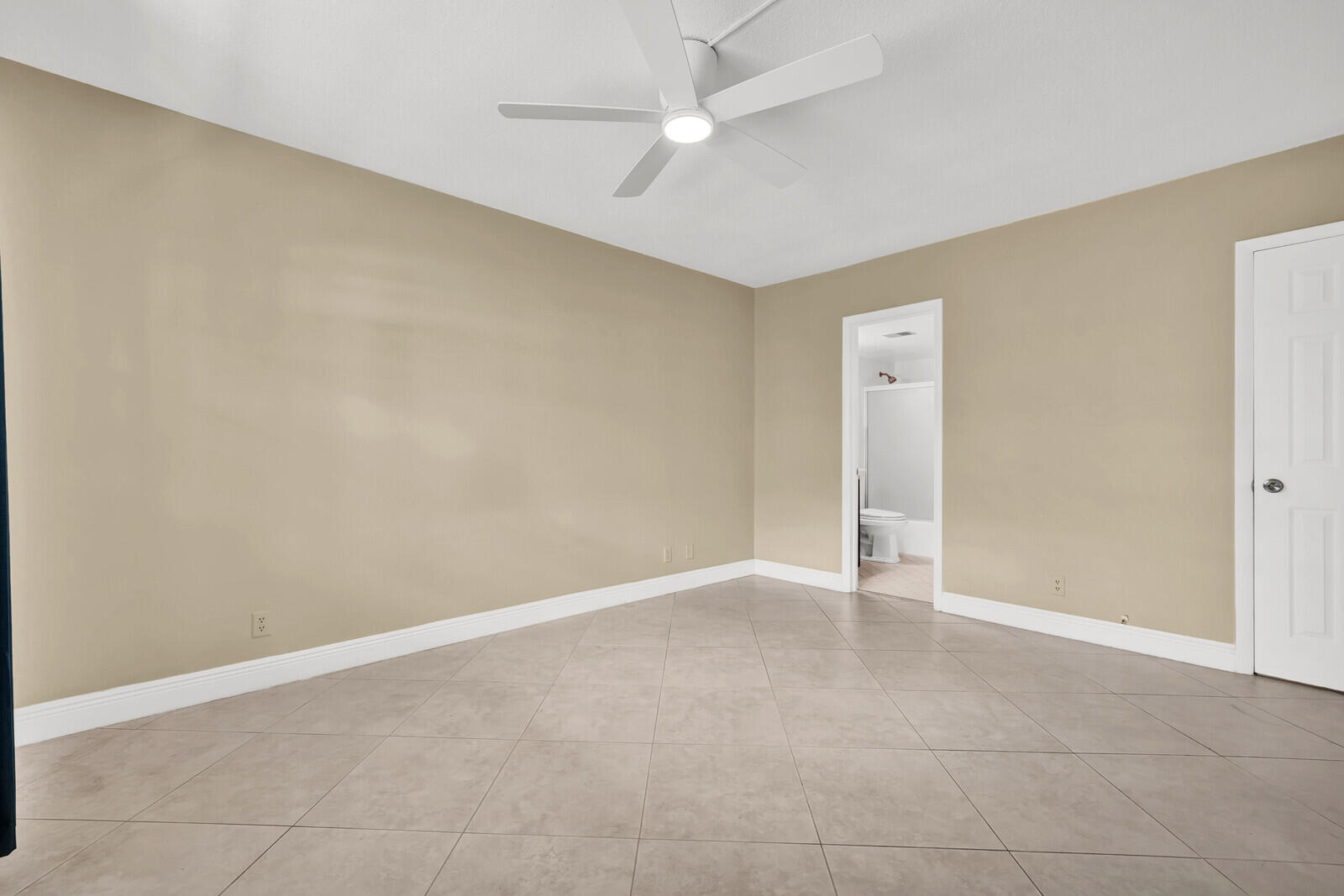 5501 Northwest 2nd Avenue, Unit 111 Boca Raton, FL 33487 - Photo 12 of 23 17_Image_17_mls