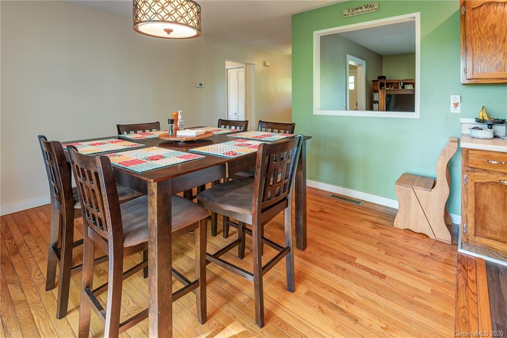 207 Martin Branch Road Leicester, NC 28748 - Photo 9 of 35 Gallery Image 9