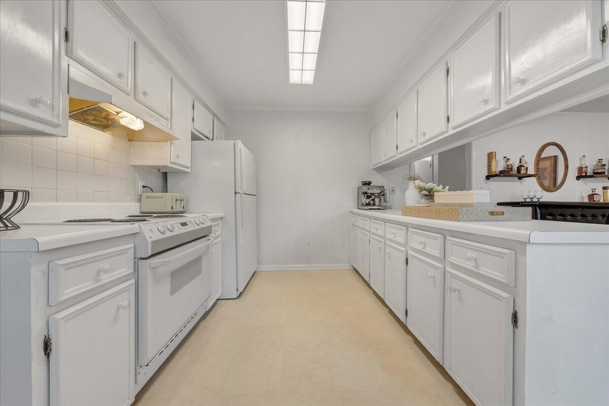 5960 Merriman Road Roanoke, VA 24018 - Photo 12 of 33 10-MIB04194
