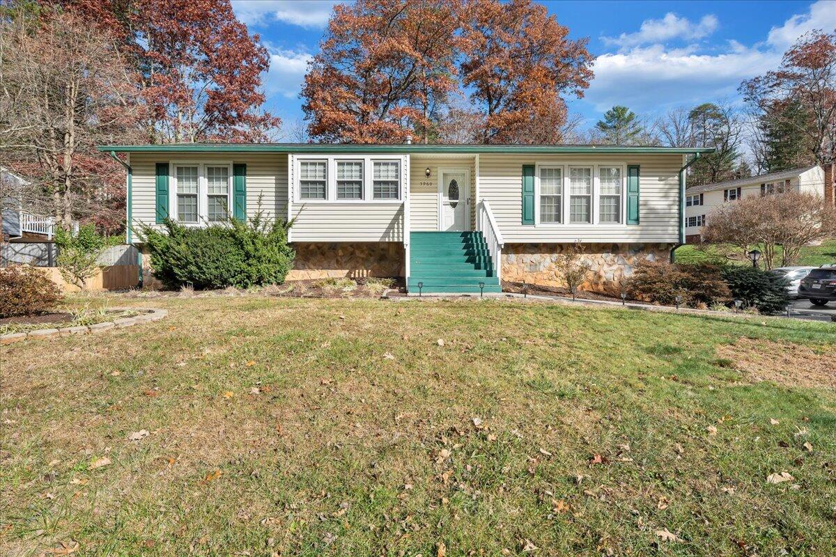 5960 Merriman Road Roanoke, VA 24018 - Photo 2 of 33 02-MIB00944