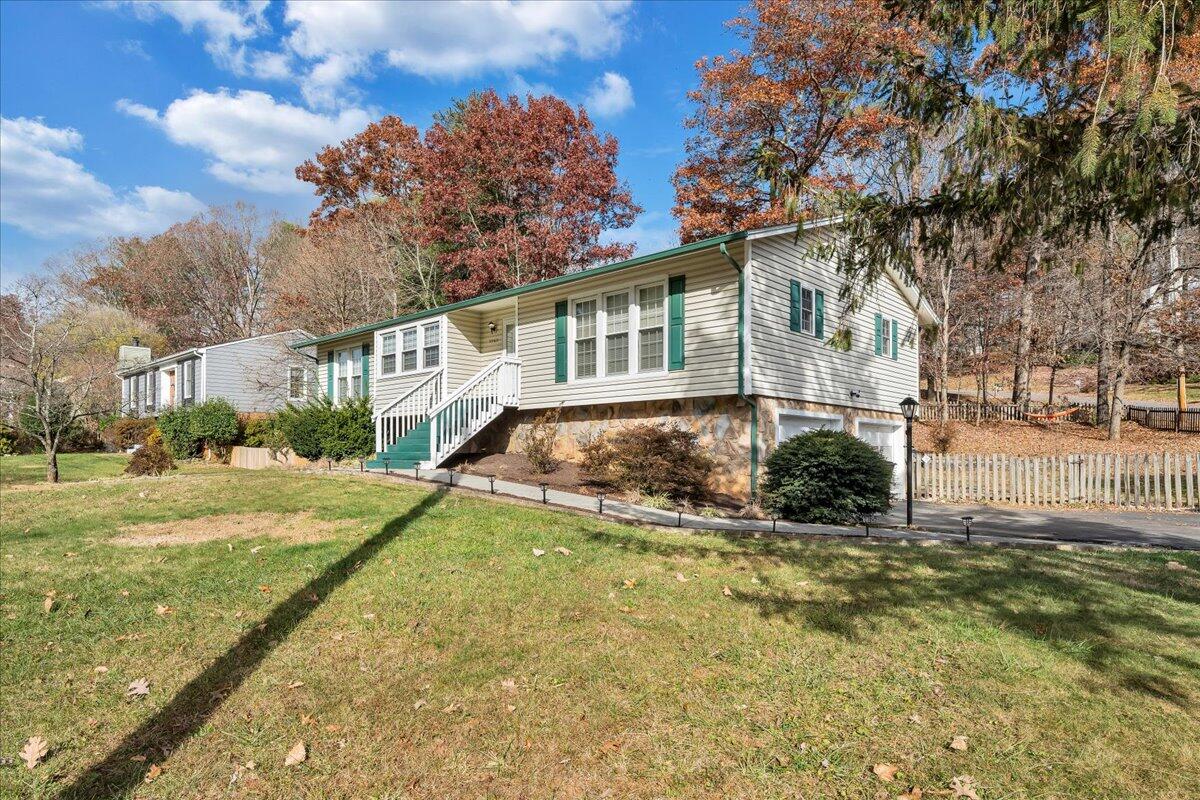 5960 Merriman Road Roanoke, VA 24018 - Photo 4 of 33 35-MIB00953