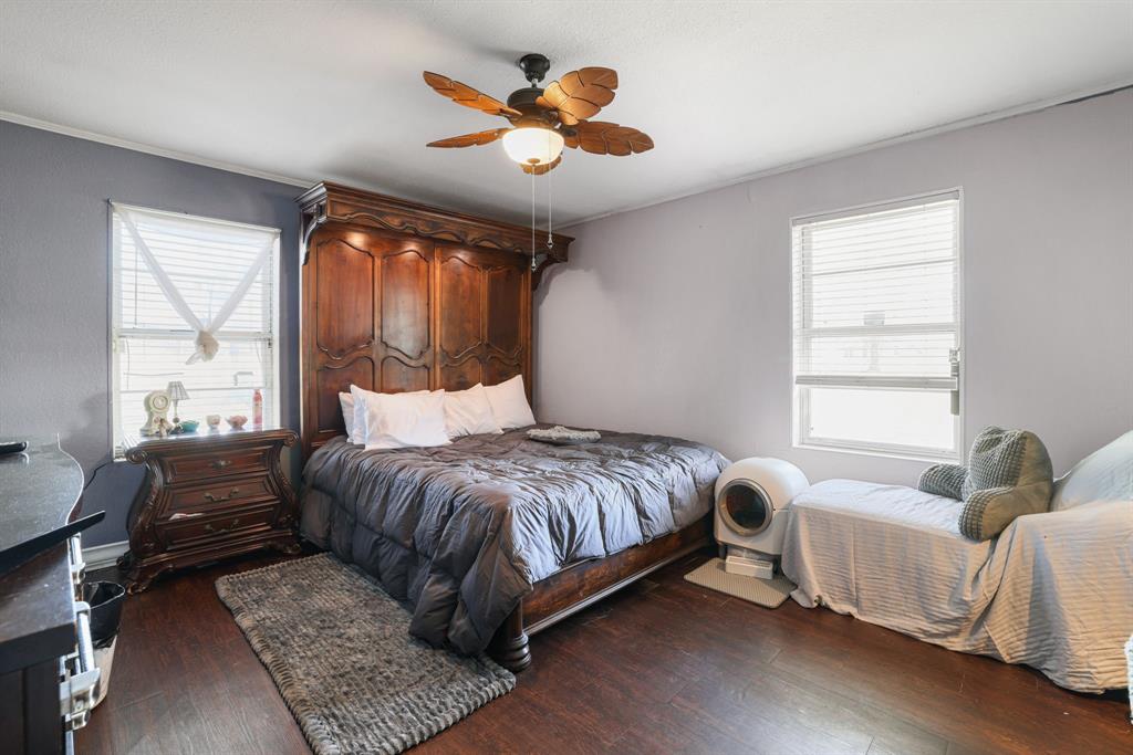 12475 Fm 2728 Terrell, TX 75161 - Photo 7 of 27 a bedroom with a bed and window