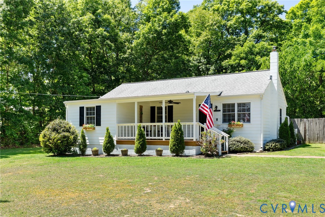 435 Clayville Road Powhatan, VA 23139 - Photo 3 of 29 Gallery Image 3