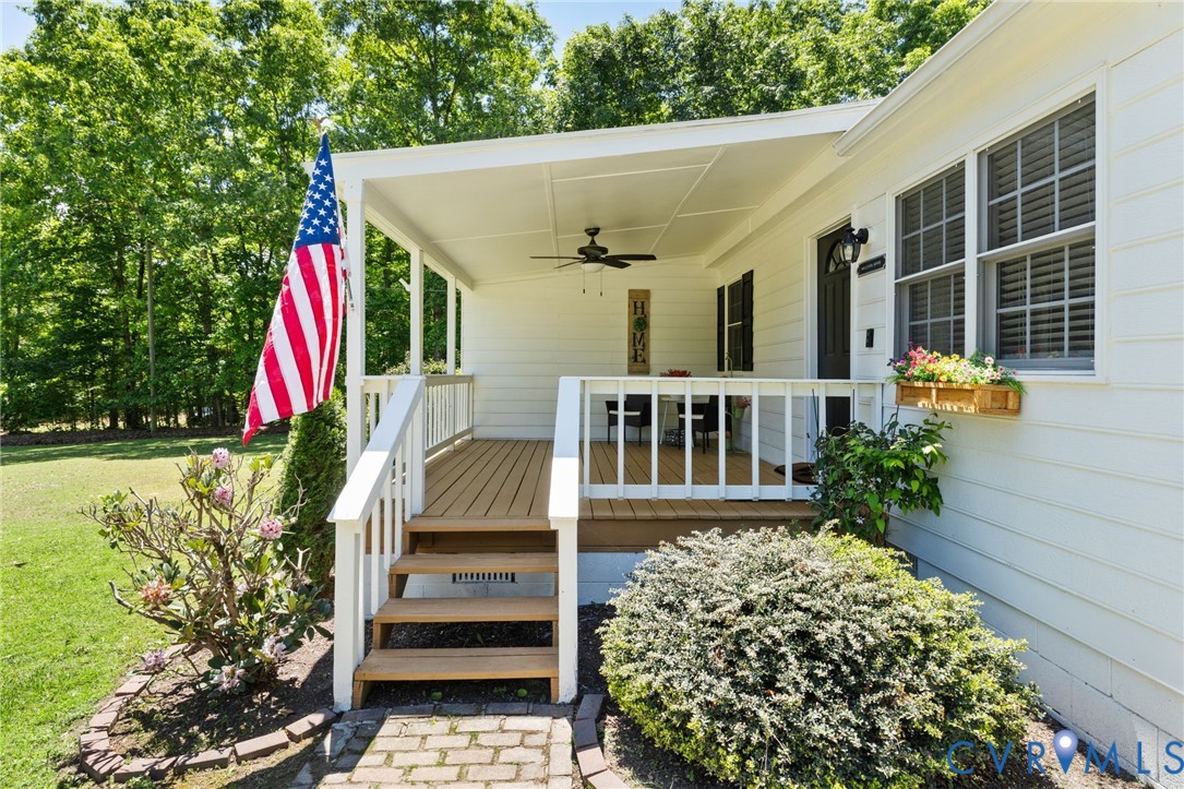 435 Clayville Road Powhatan, VA 23139 - Photo 4 of 29 Gallery Image 4